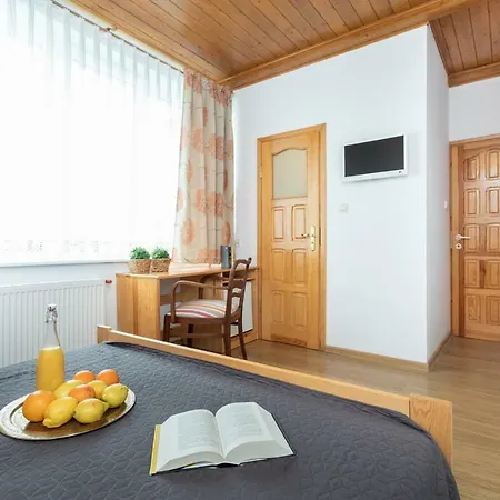 Bed & Breakfast Arenda Karwia