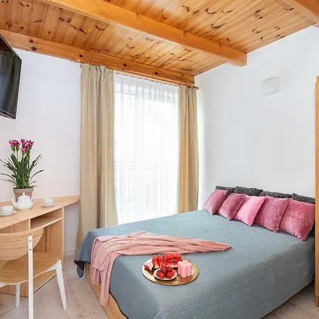 Arenda Bed & Breakfast 3*